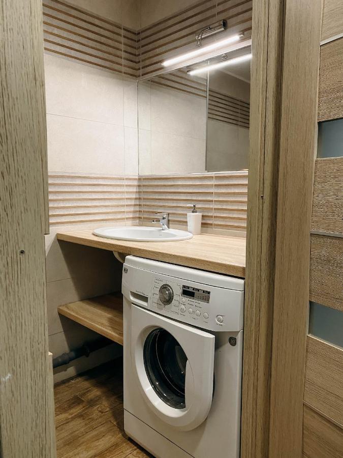 Апартаменти В Центрі Міста Ternopil Kültér fotó