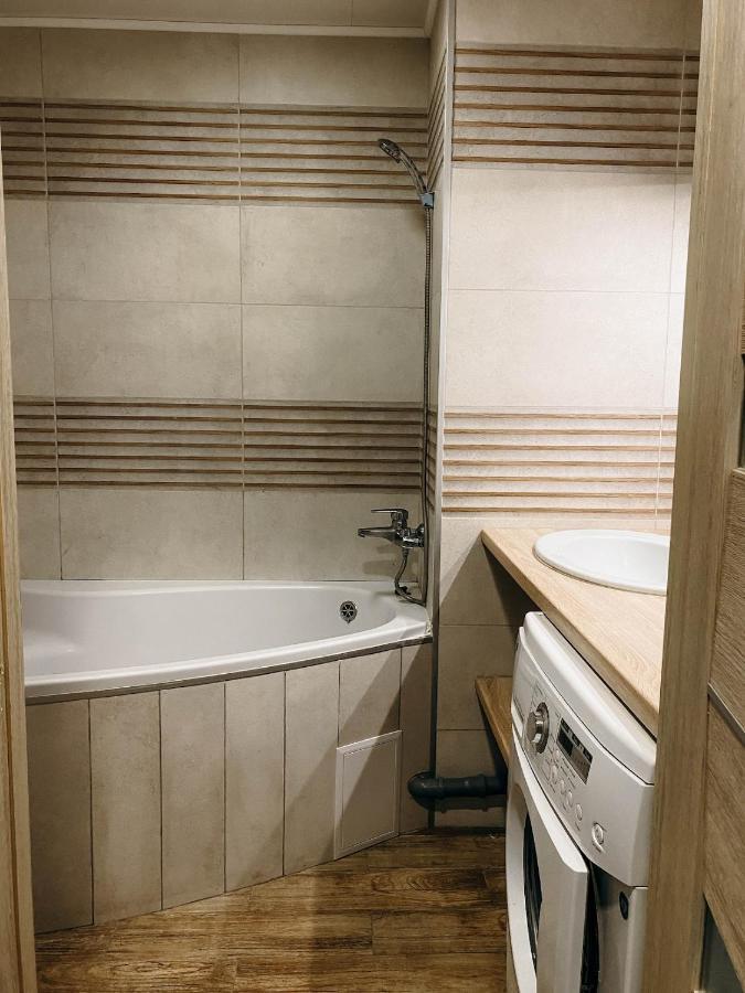 Апартаменти В Центрі Міста Ternopil Kültér fotó